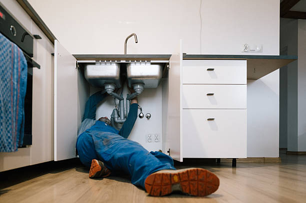 Professional Gas Line Repair technician working in Hawthorne, FL